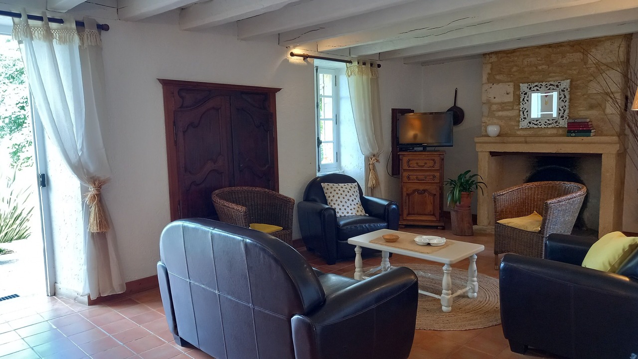 Photo of Livingroom in Sauveterre-la-Lemance