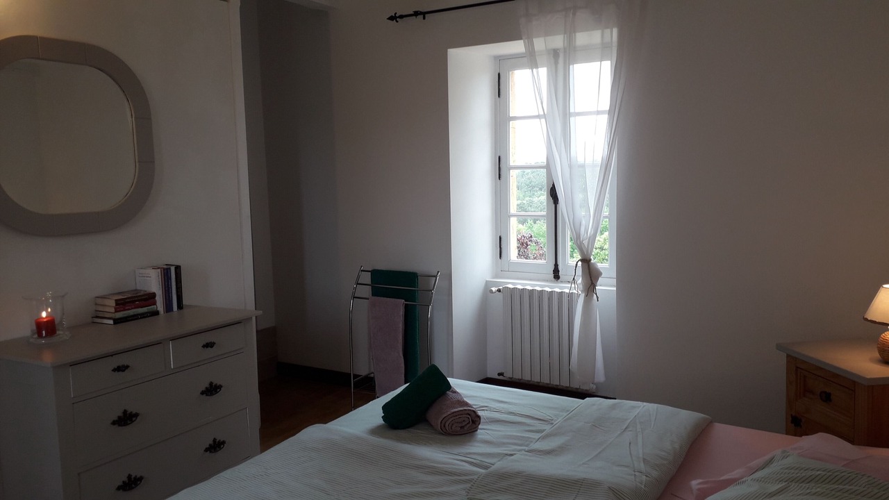 Photo of Bedroom in Sauveterre-la-Lemance