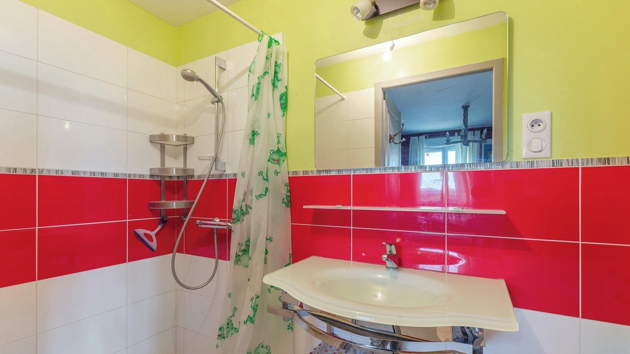 Photo of Bathroom in Mortagne-sur-Gironde