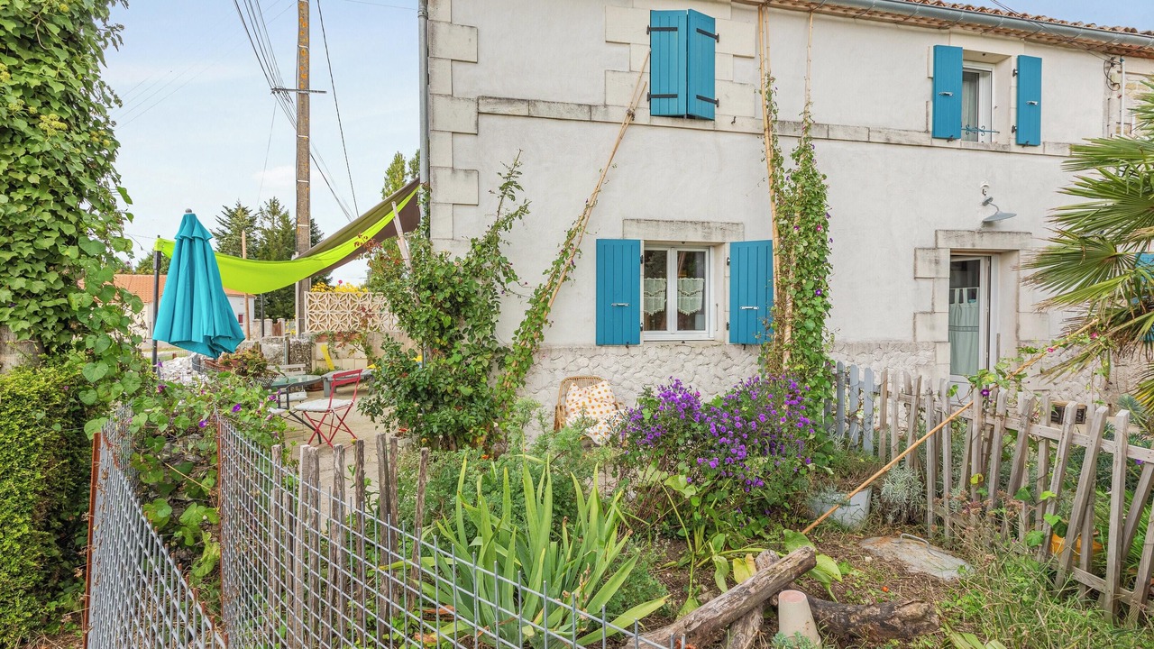 Photo of Others in Mortagne-sur-Gironde
