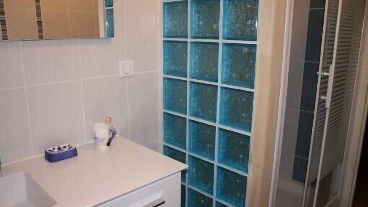 Photo of Bathroom in Port-des-Barques