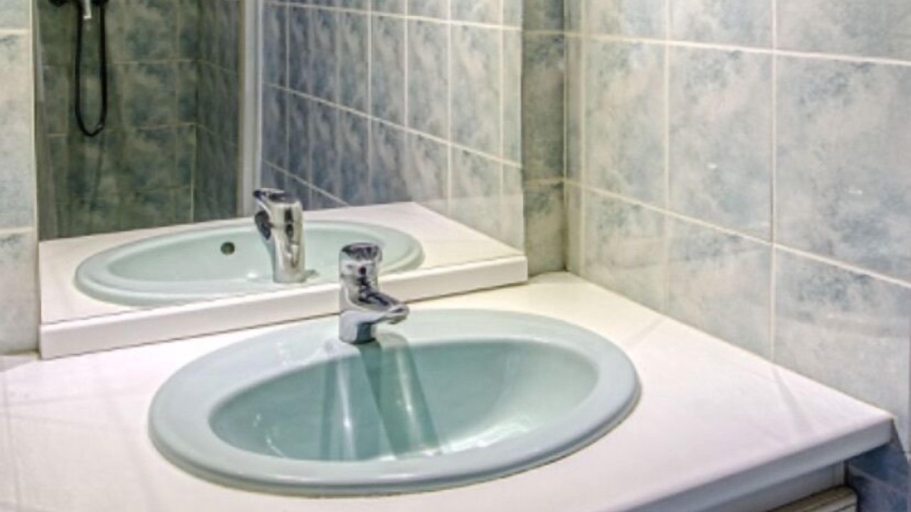 Photo of Bathroom in Vaux-sur-Mer