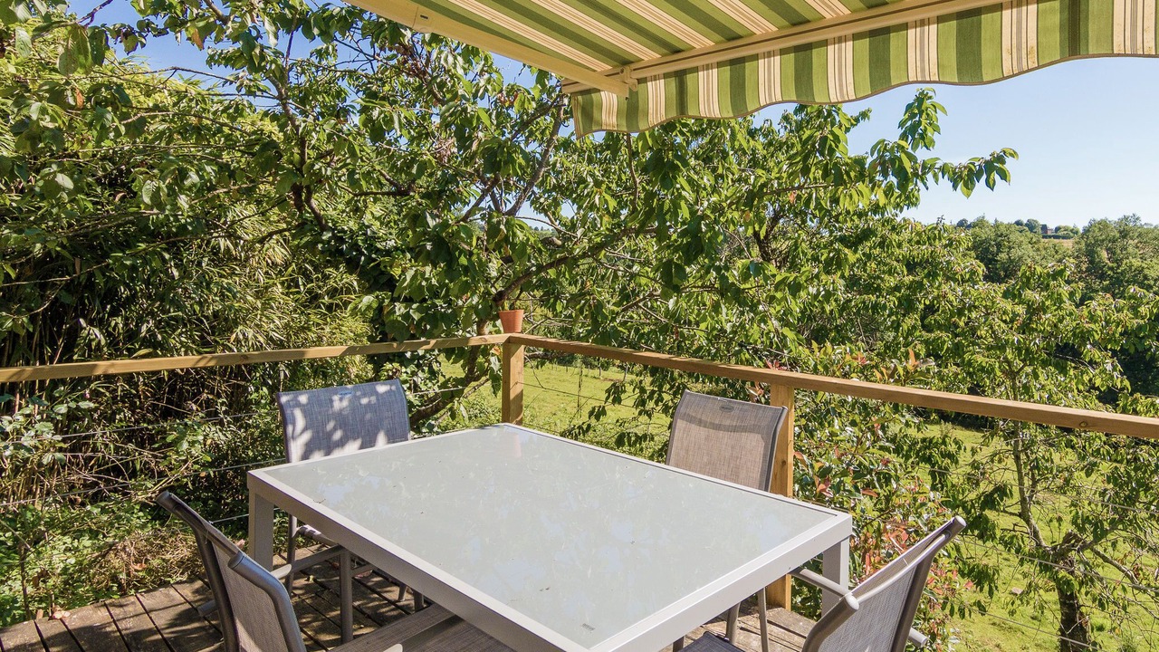 Photo of Patio Balcony in Saint-Bonnet-la-Riviere