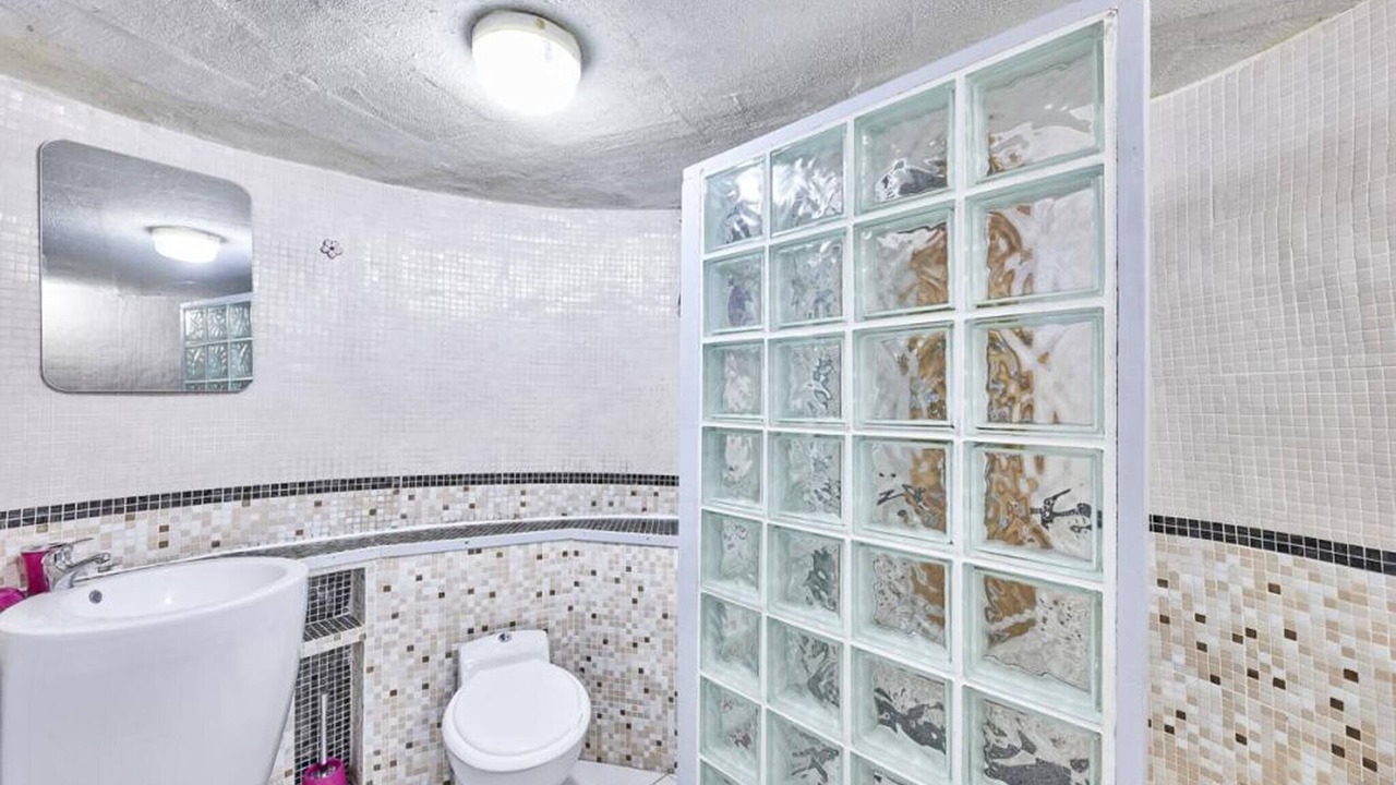 Photo of Bathroom in Coutures
