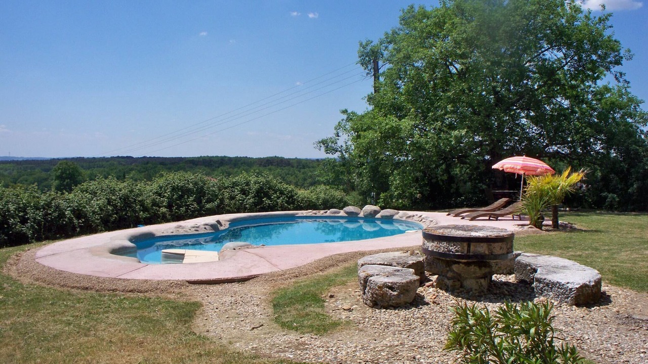 Photo of Outdoor in Coutures