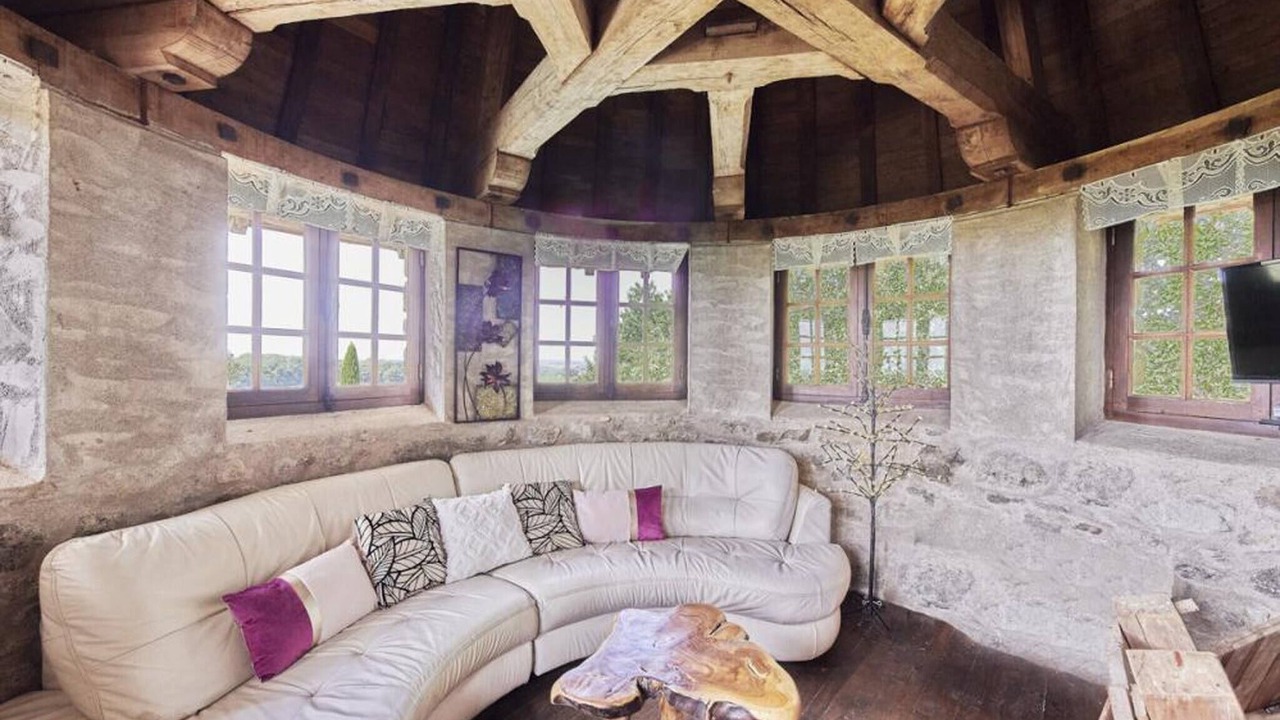 Photo of Livingroom in Coutures