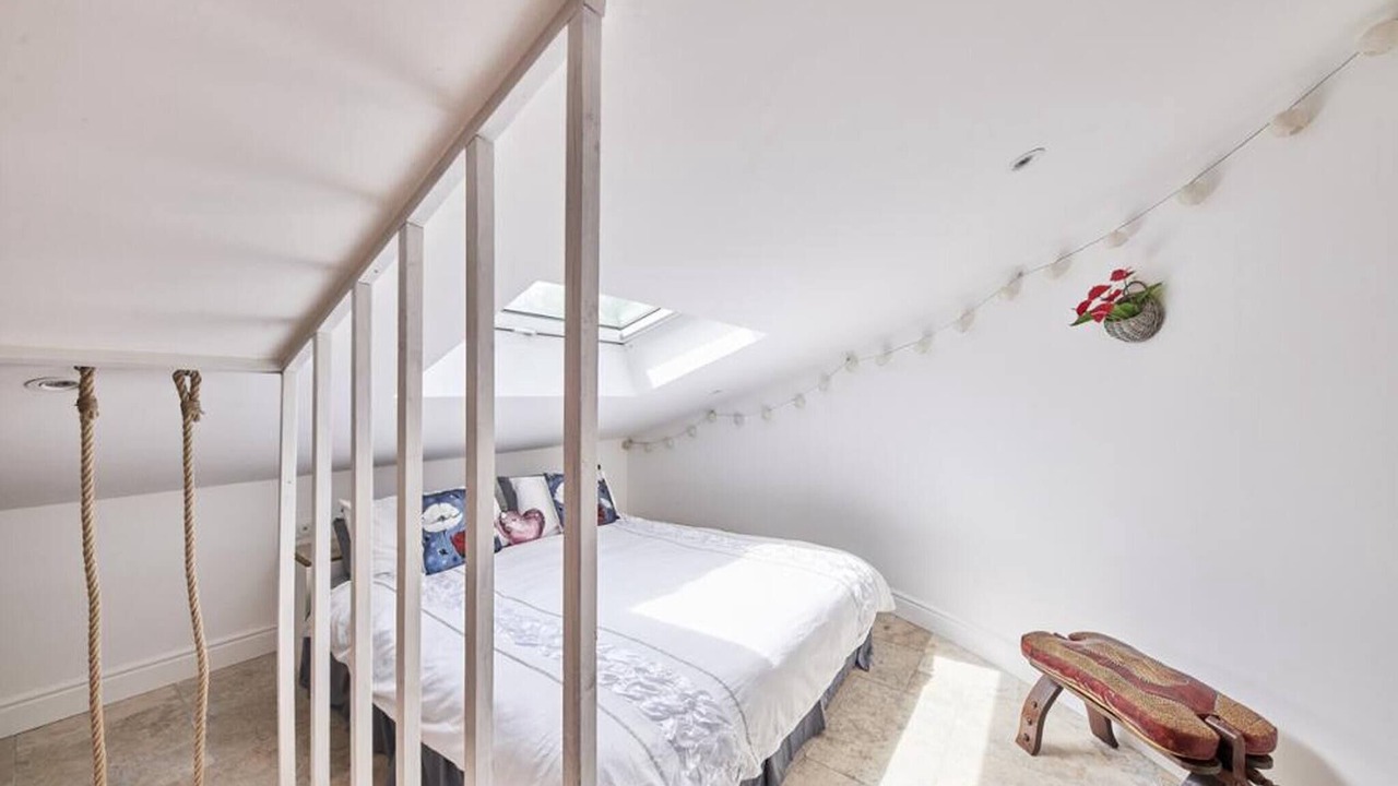 Photo of Bedroom in Coutures