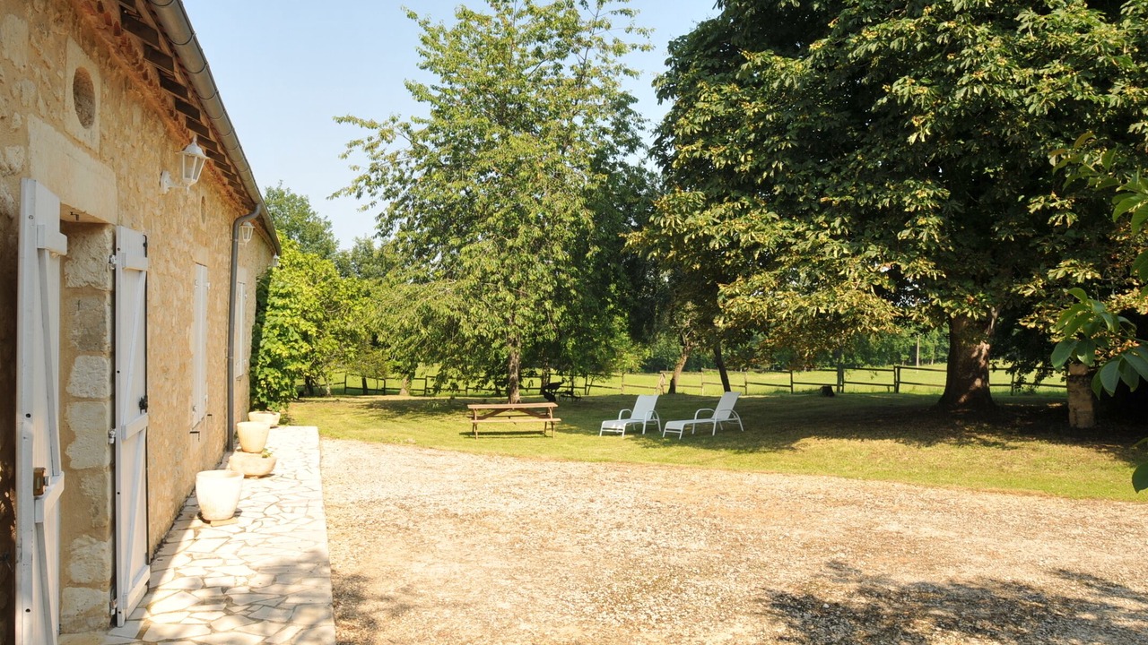 Photo of Outdoor in Saint-Michel-de-Villadeix