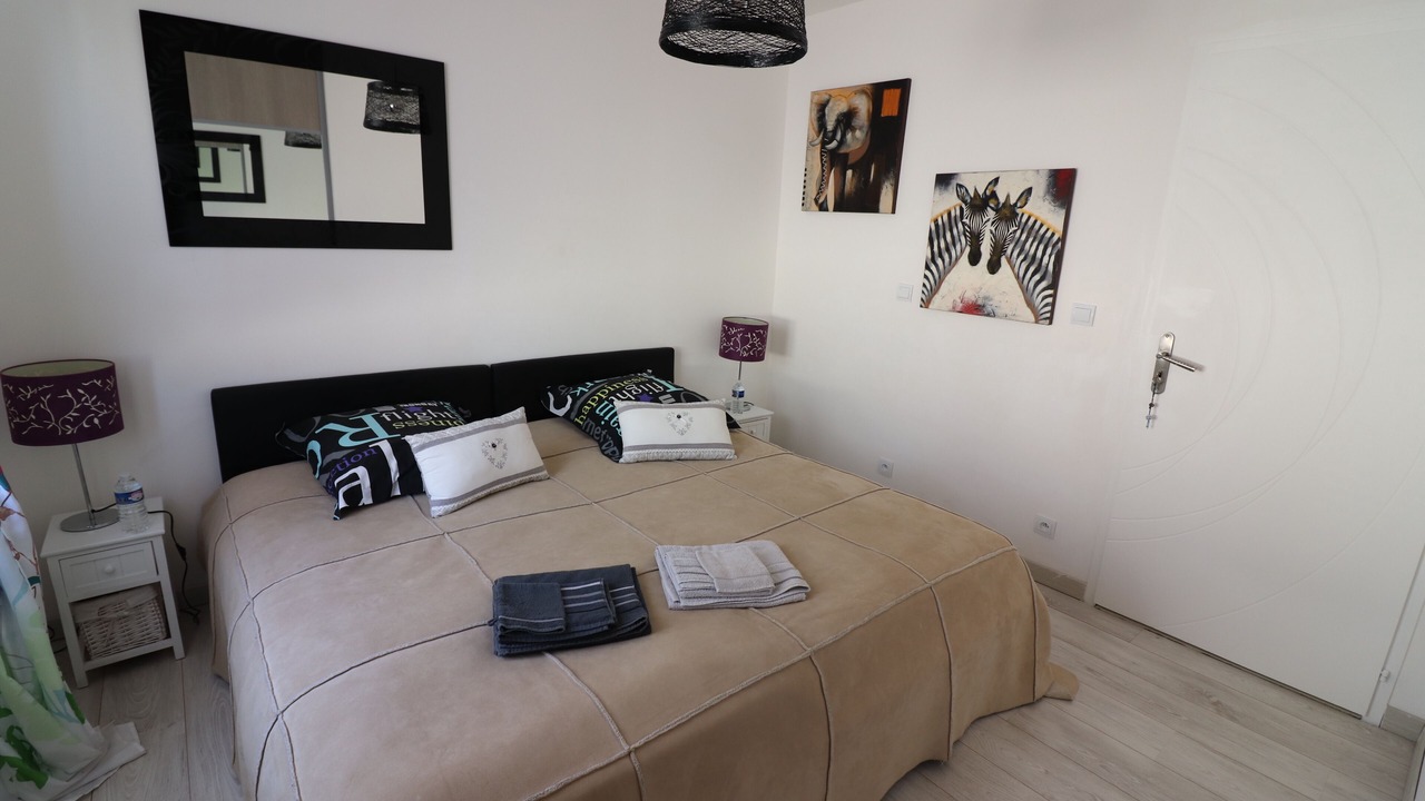Photo of Bedroom in Le Thou