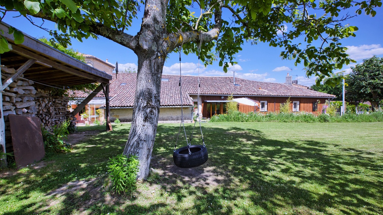 Photo of Outdoor in Sadirac