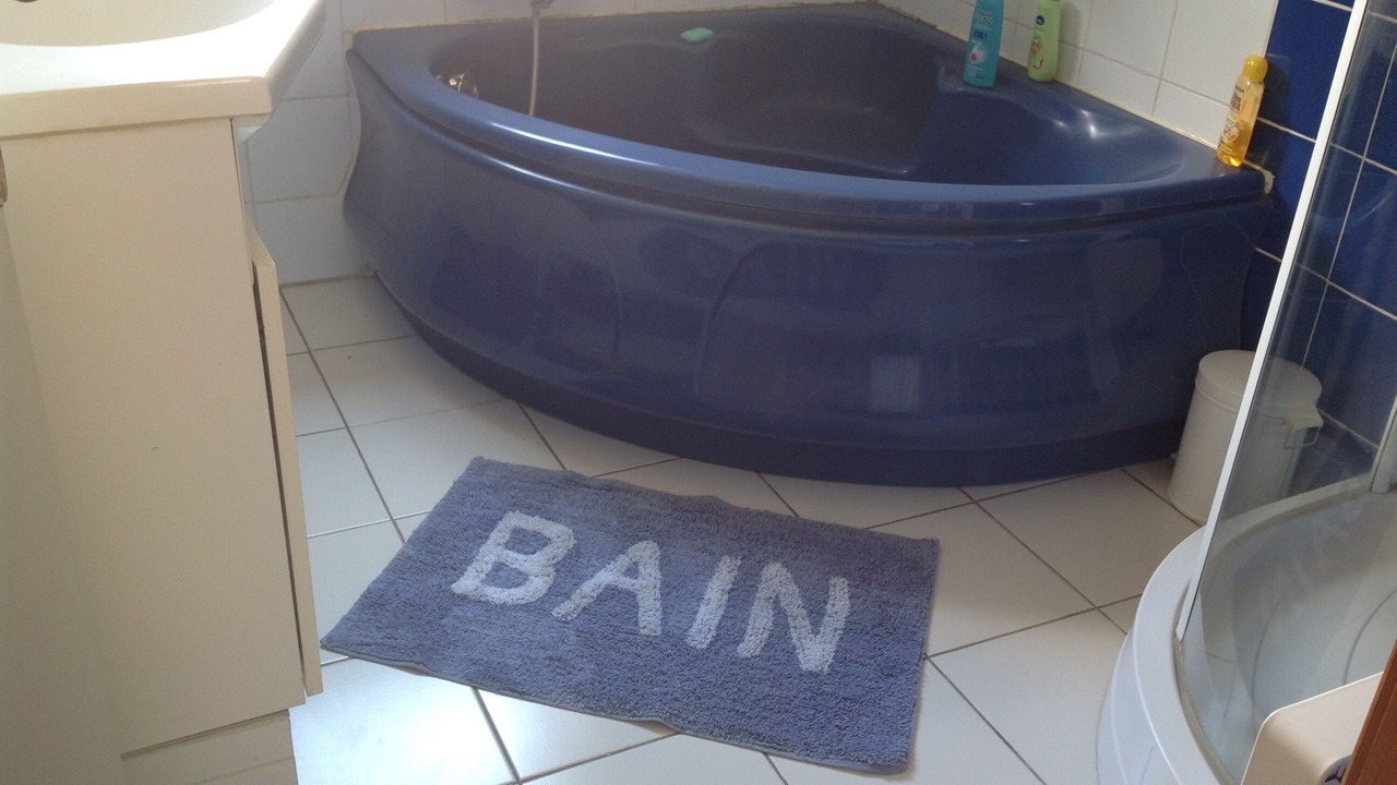 Photo of Bathroom in Lalinde