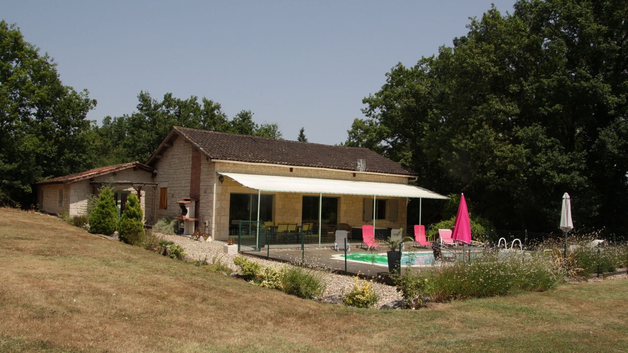 Photo of Outdoor in Sainte-Sabine-Born