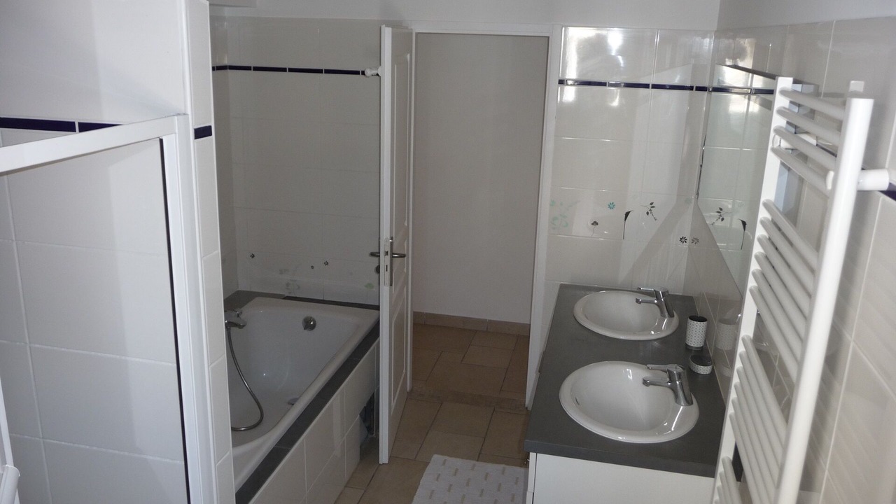 Photo of Bathroom in L'Echardiere