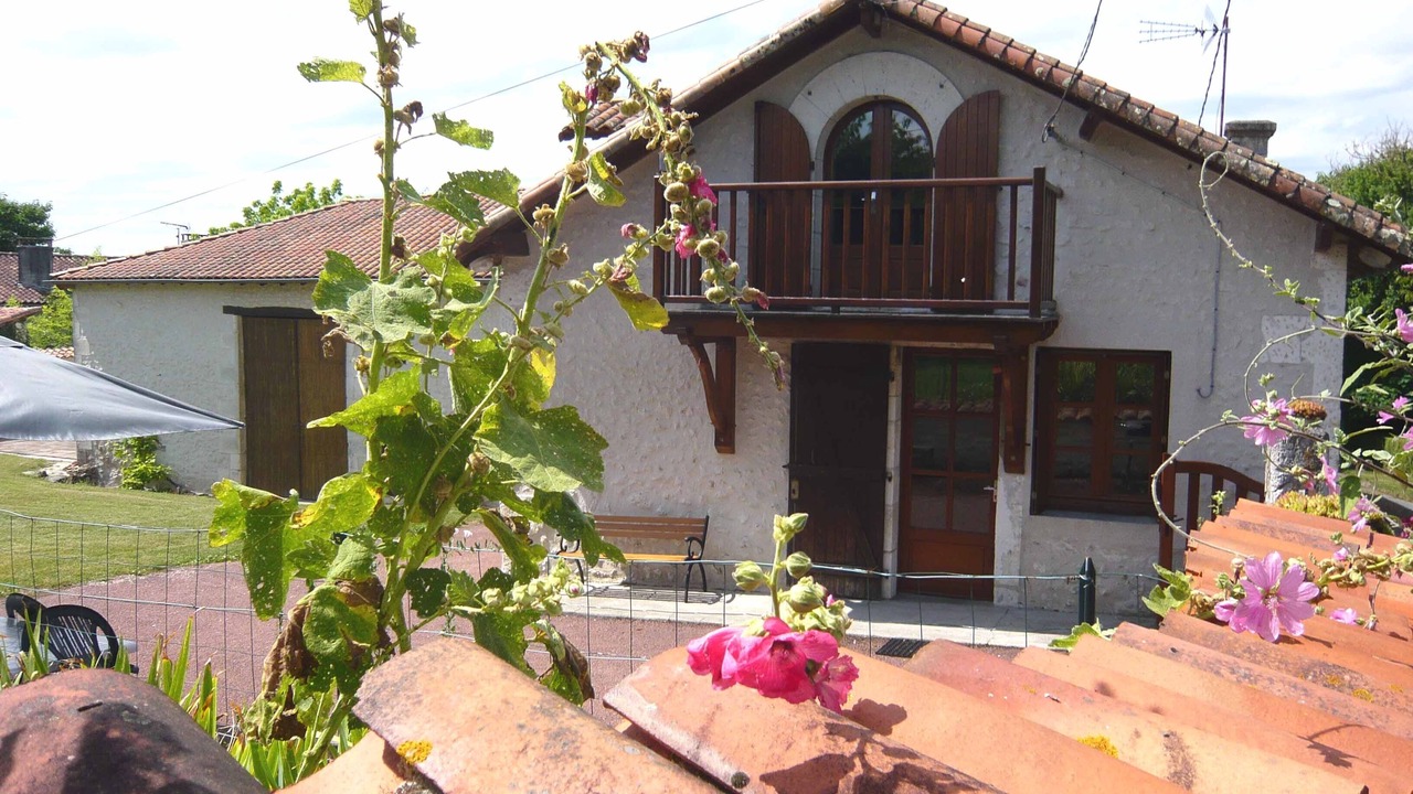 Photo of Outdoor in Saint-Paul-Lizonne