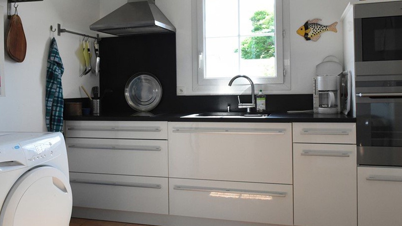 Photo of Kitchen in Les Portes-en-Re