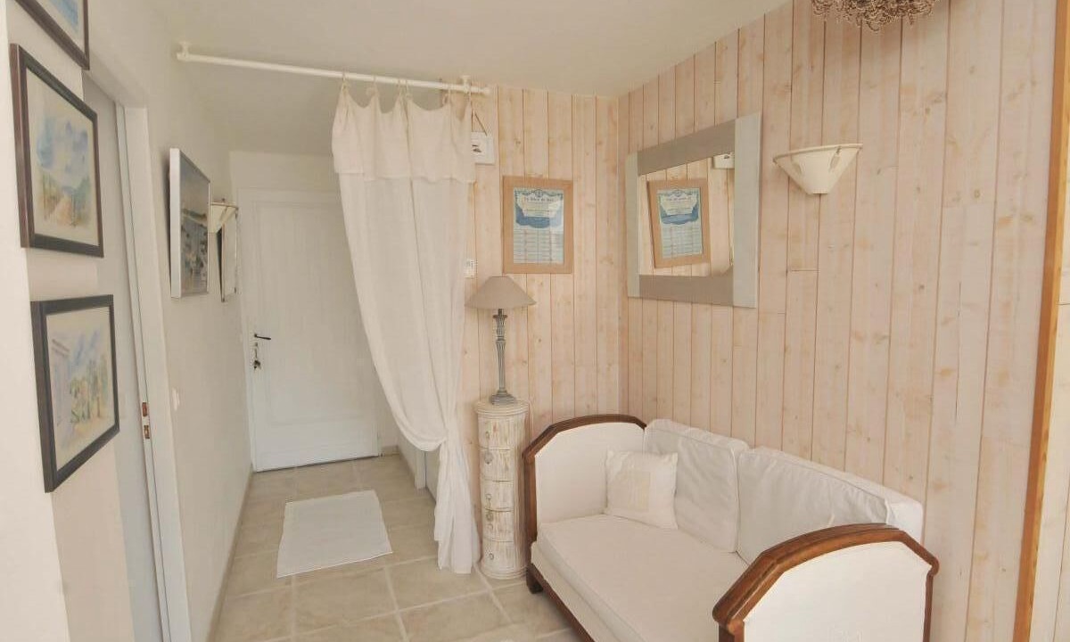 Photo of Livingroom in Sainte-Marie-de-Re