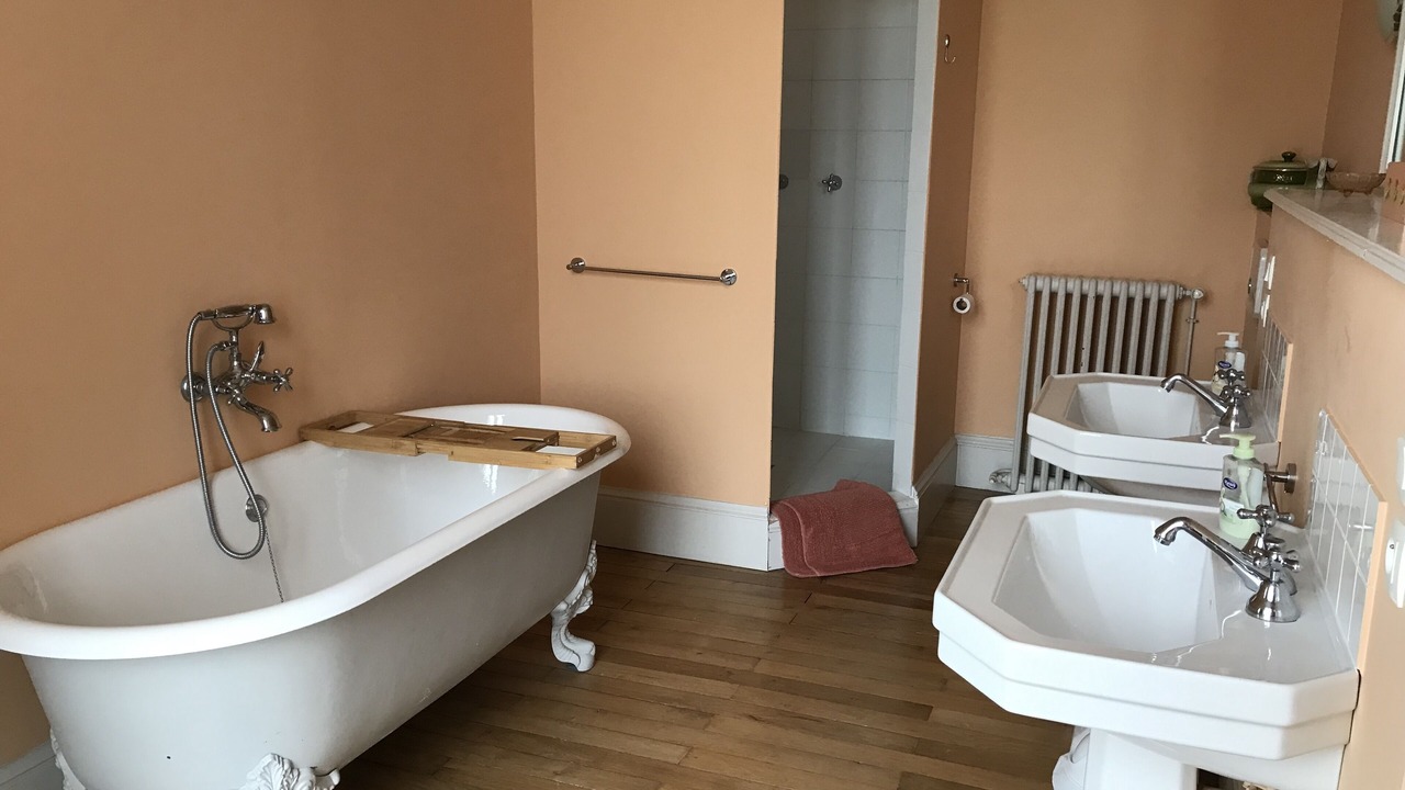 Photo of Bathroom in Journet