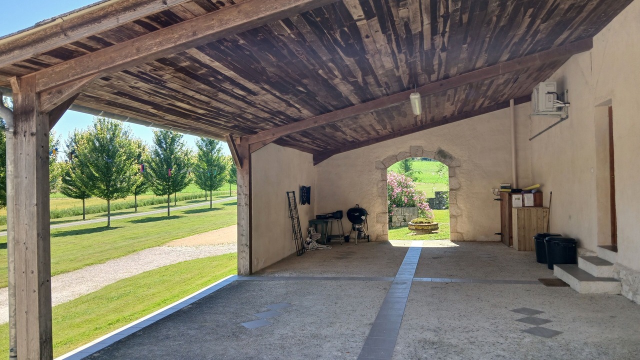 Photo of Outdoor in Sainte-Sabine-Born
