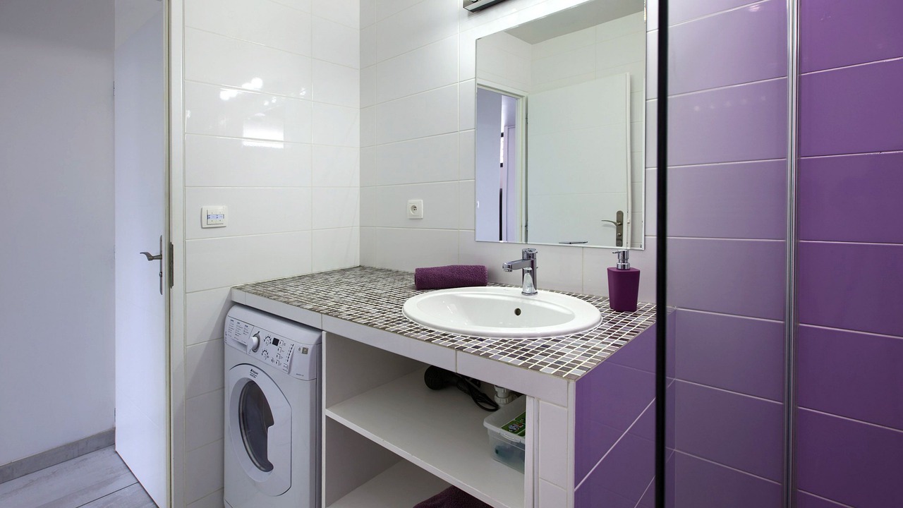 Photo of Bathroom in Begles
