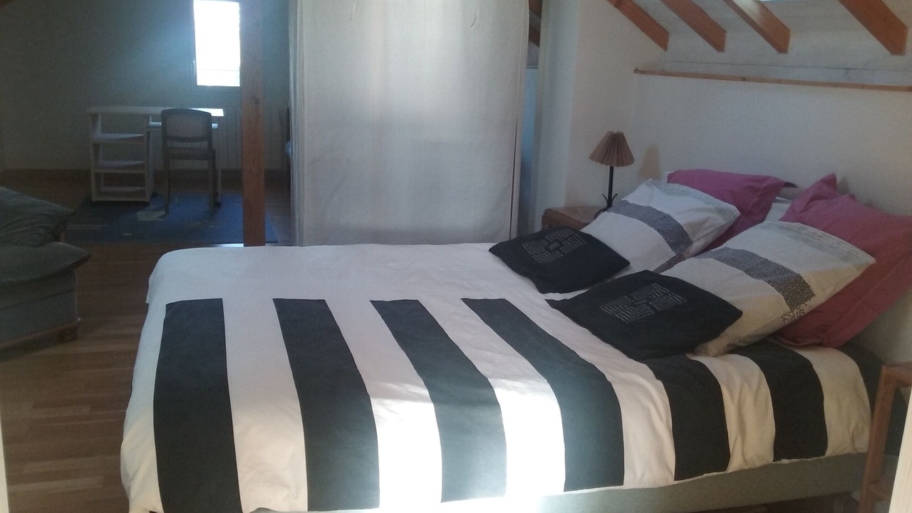 Photo of Bedroom in Saintes