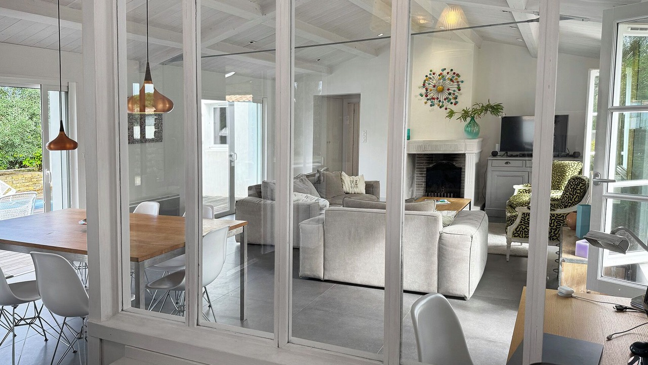 Photo of Livingroom in Les Portes-en-Re