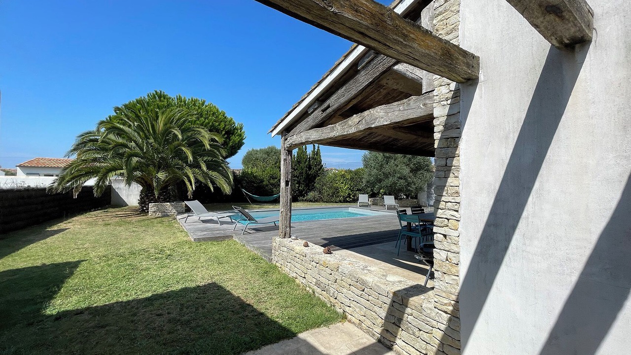 Photo of Outdoor in Les Portes-en-Re