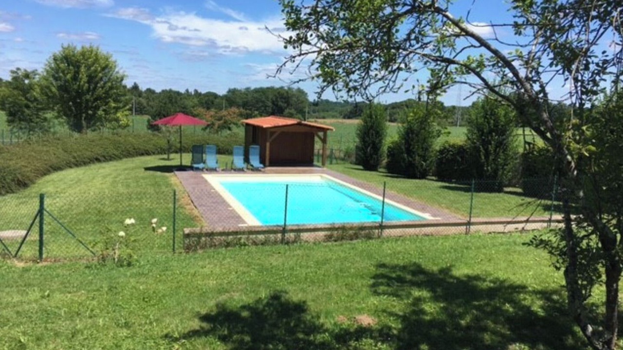 Photo of Outdoor in Saint-Pierre-du-Mont