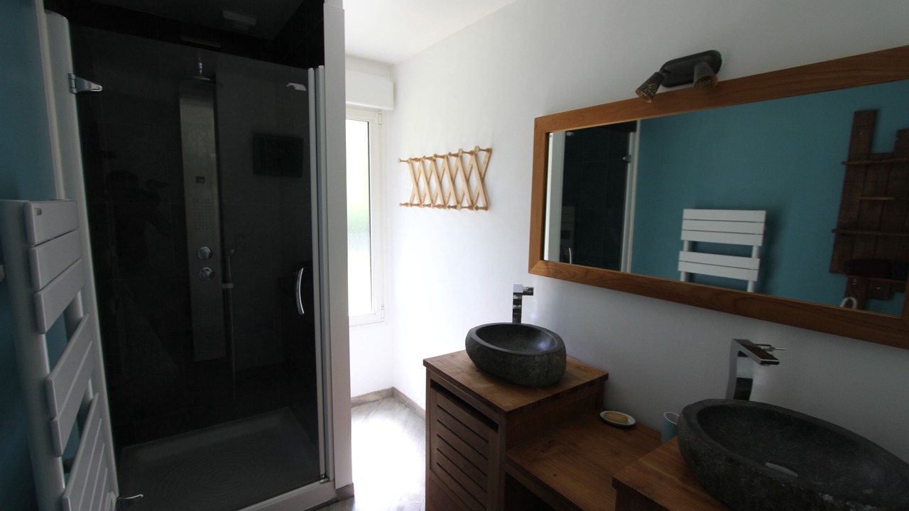 Photo of Bathroom in Le Porge