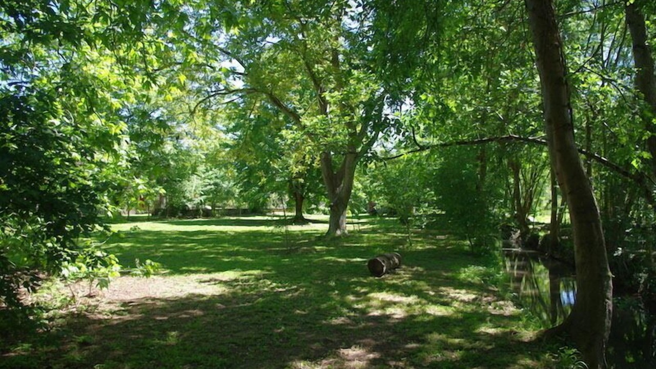 Photo of Outdoor in Fontenille-Saint-Martin-d'Entraigues