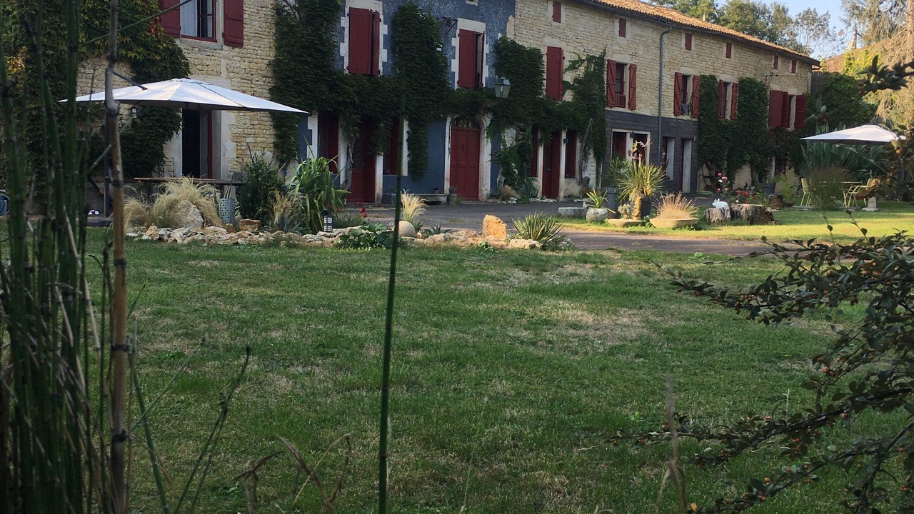 Photo of Outdoor in Fontenille-Saint-Martin-d'Entraigues