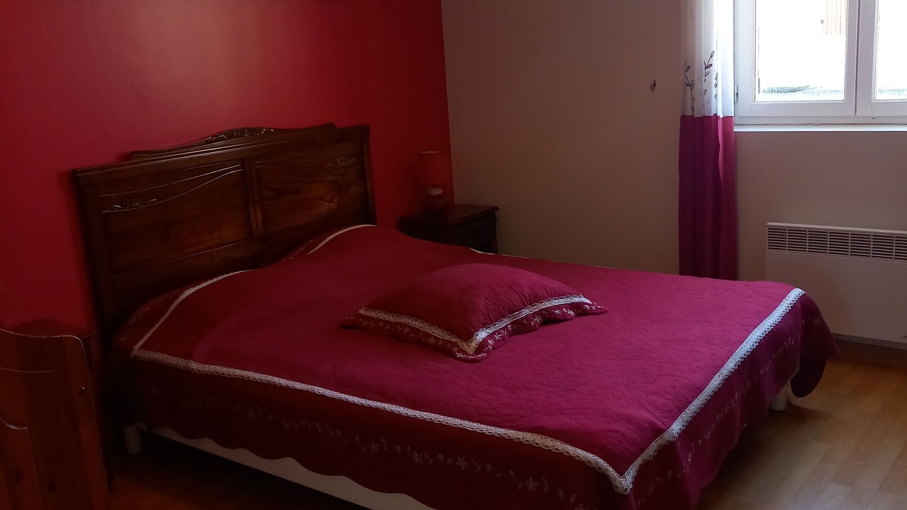 Photo of Bedroom in Puyguilhem