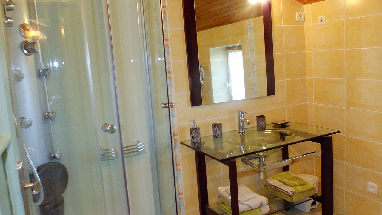 Photo of Bathroom in Puyguilhem