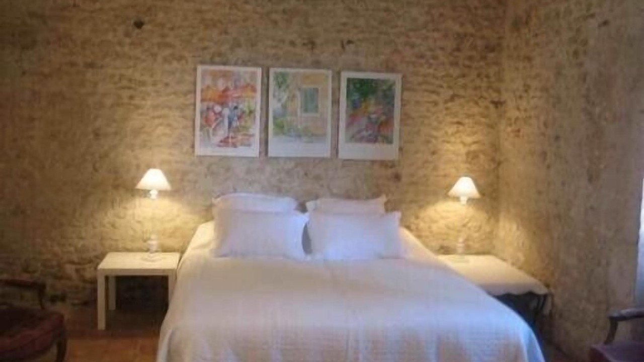 Photo of Bedroom in Thenon