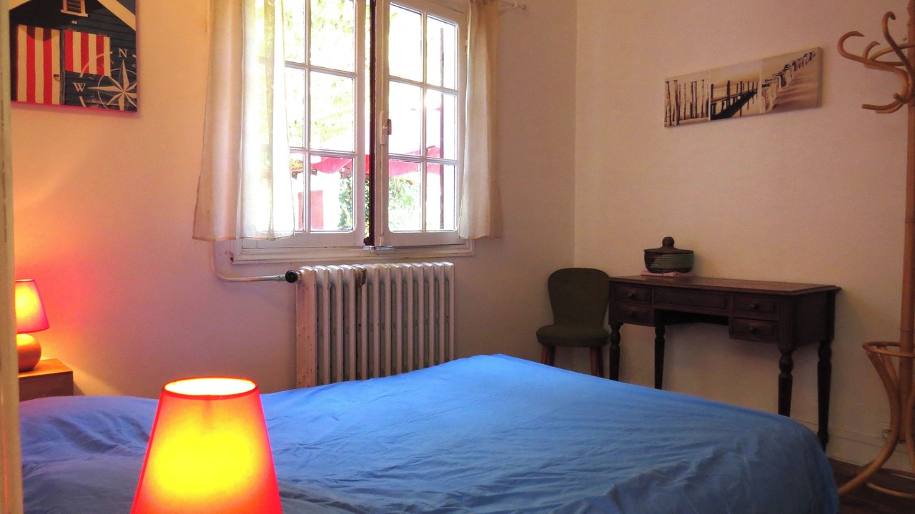 Photo of Bedroom in Domino