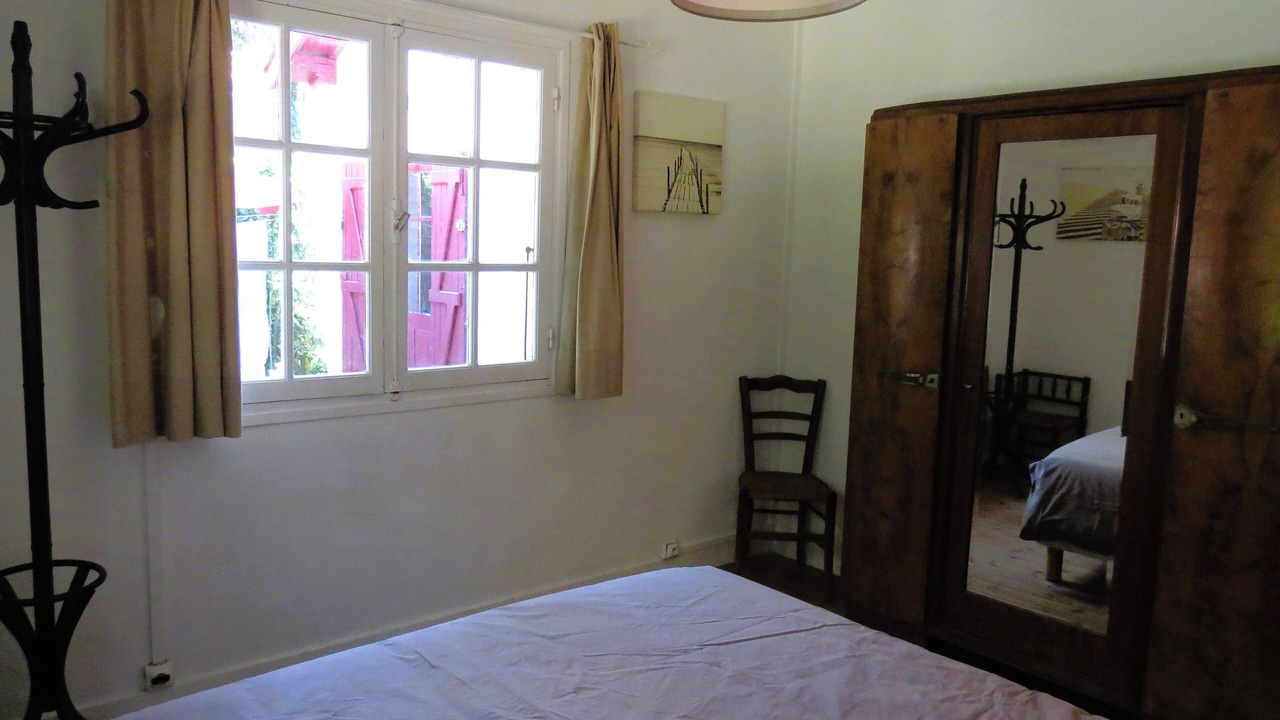 Photo of Bedroom in Domino