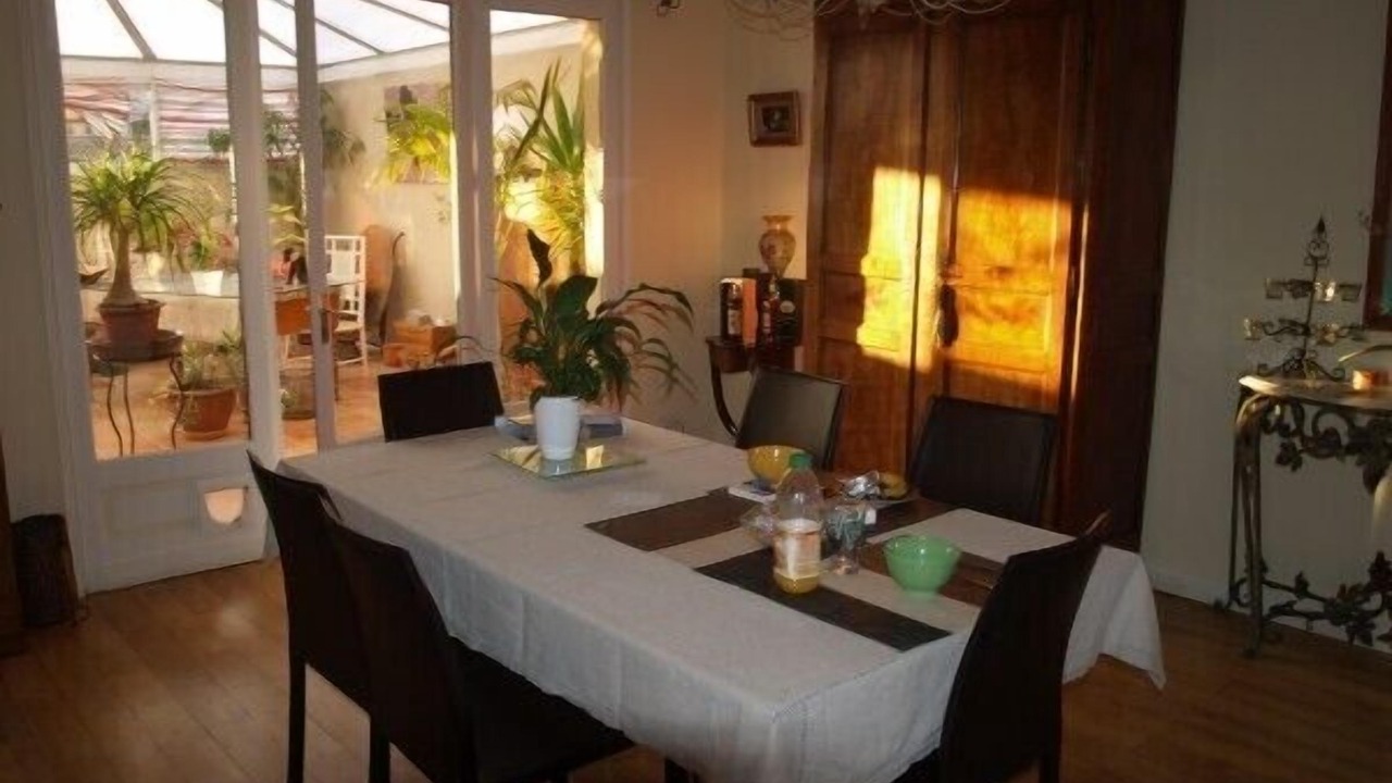 Photo of Livingroom in Saint-Bruno - Saint-Victor