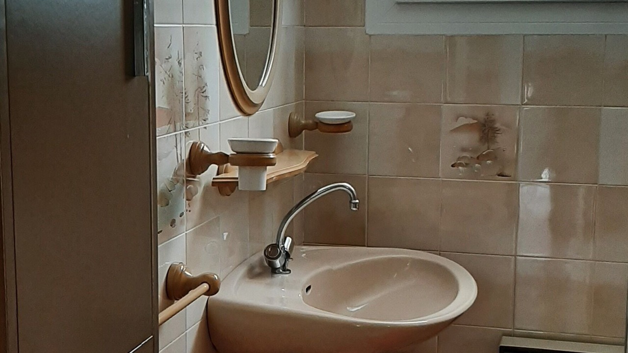 Photo of Bathroom in Medis