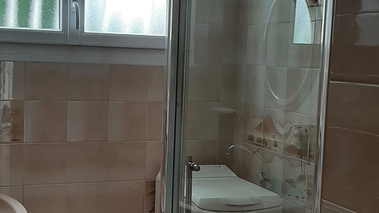 Photo of Bathroom in Medis