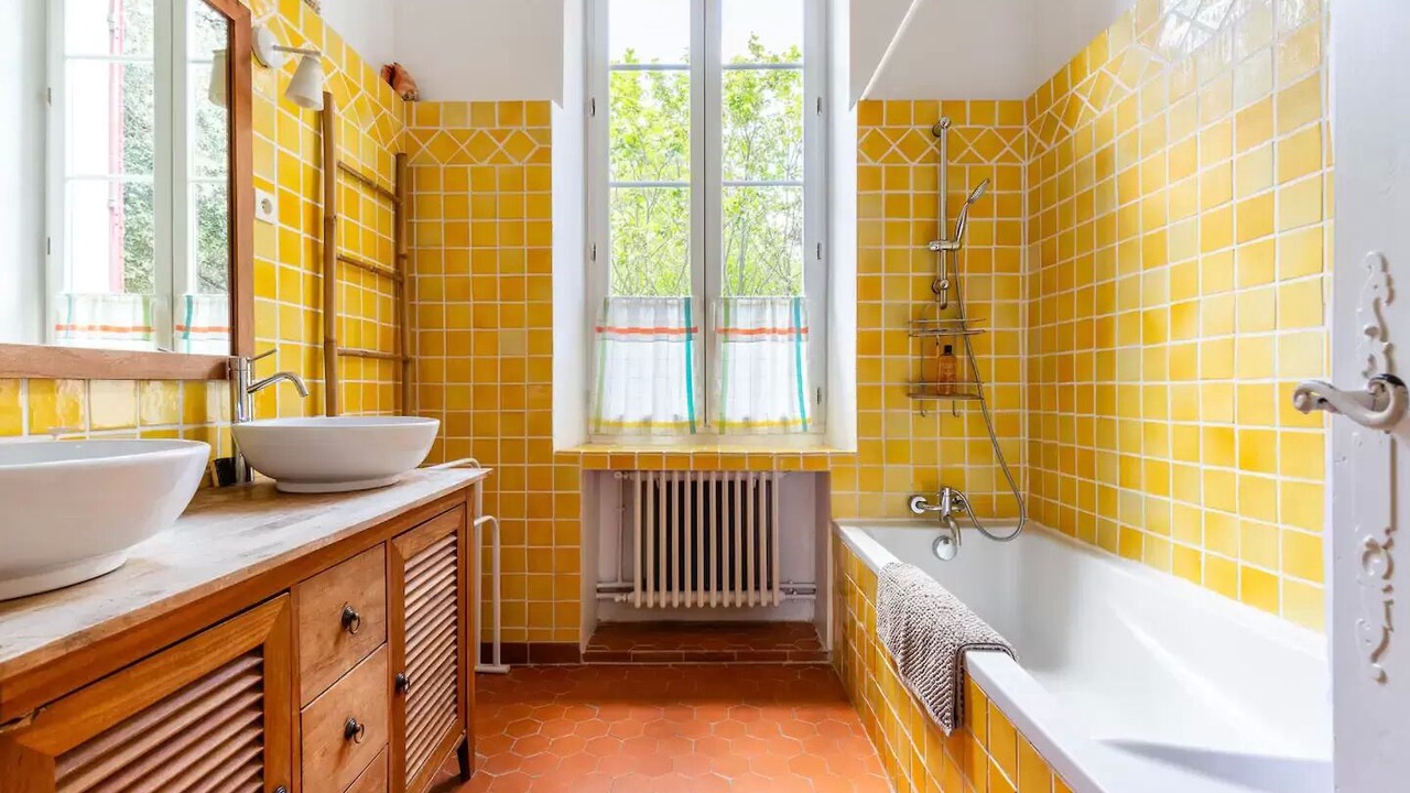 Photo of Bathroom in Mimet