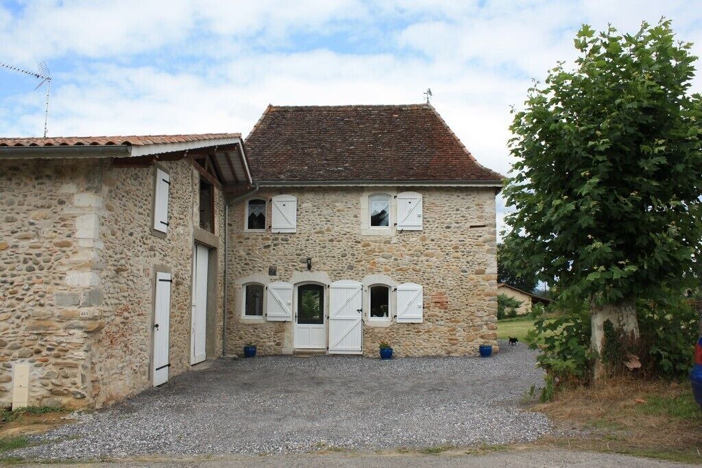 Photo of Outdoor in Castagnede