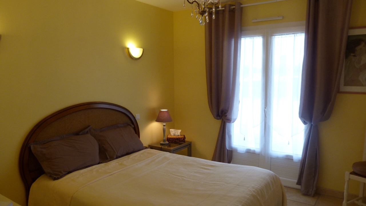 Photo of Bedroom in Biarrotte