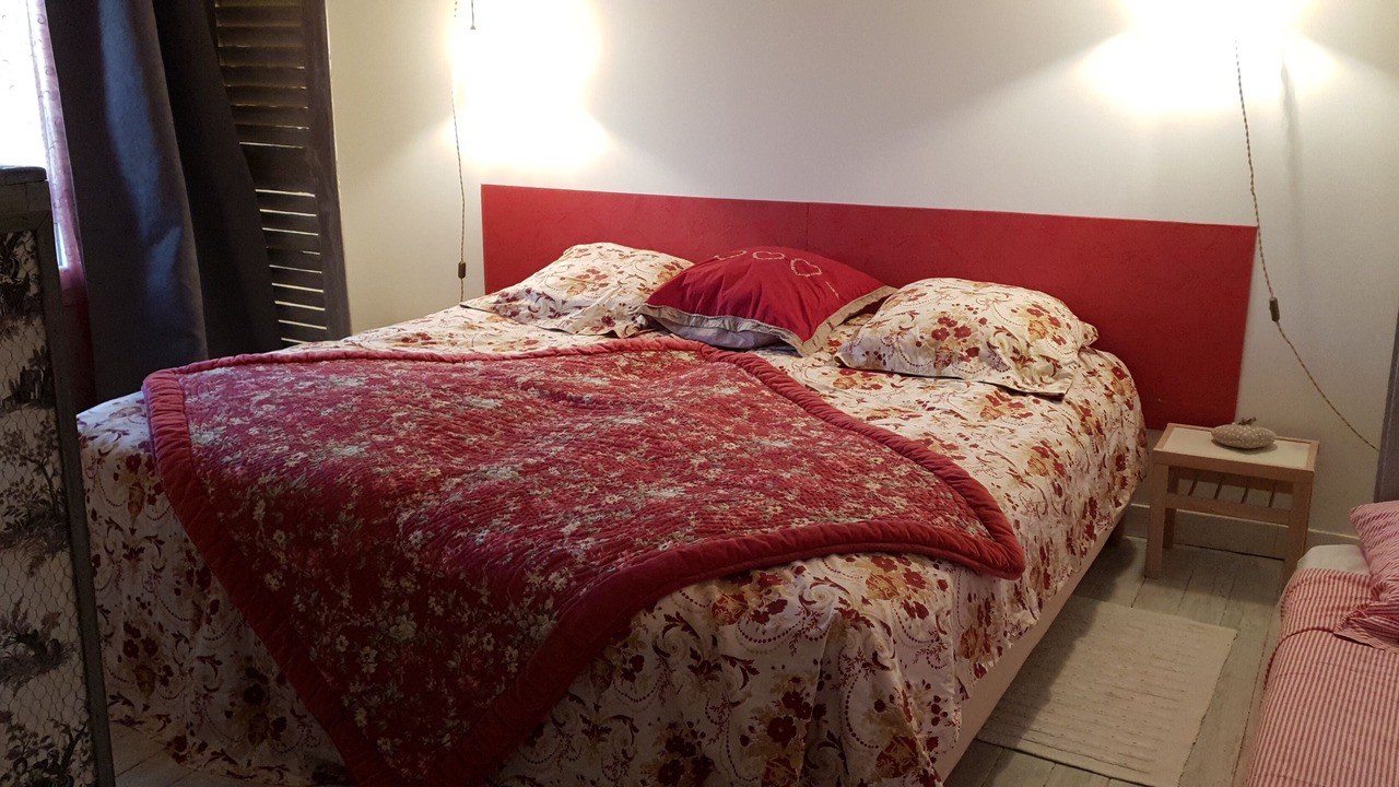 Photo of Bedroom in Mortagne-sur-Gironde