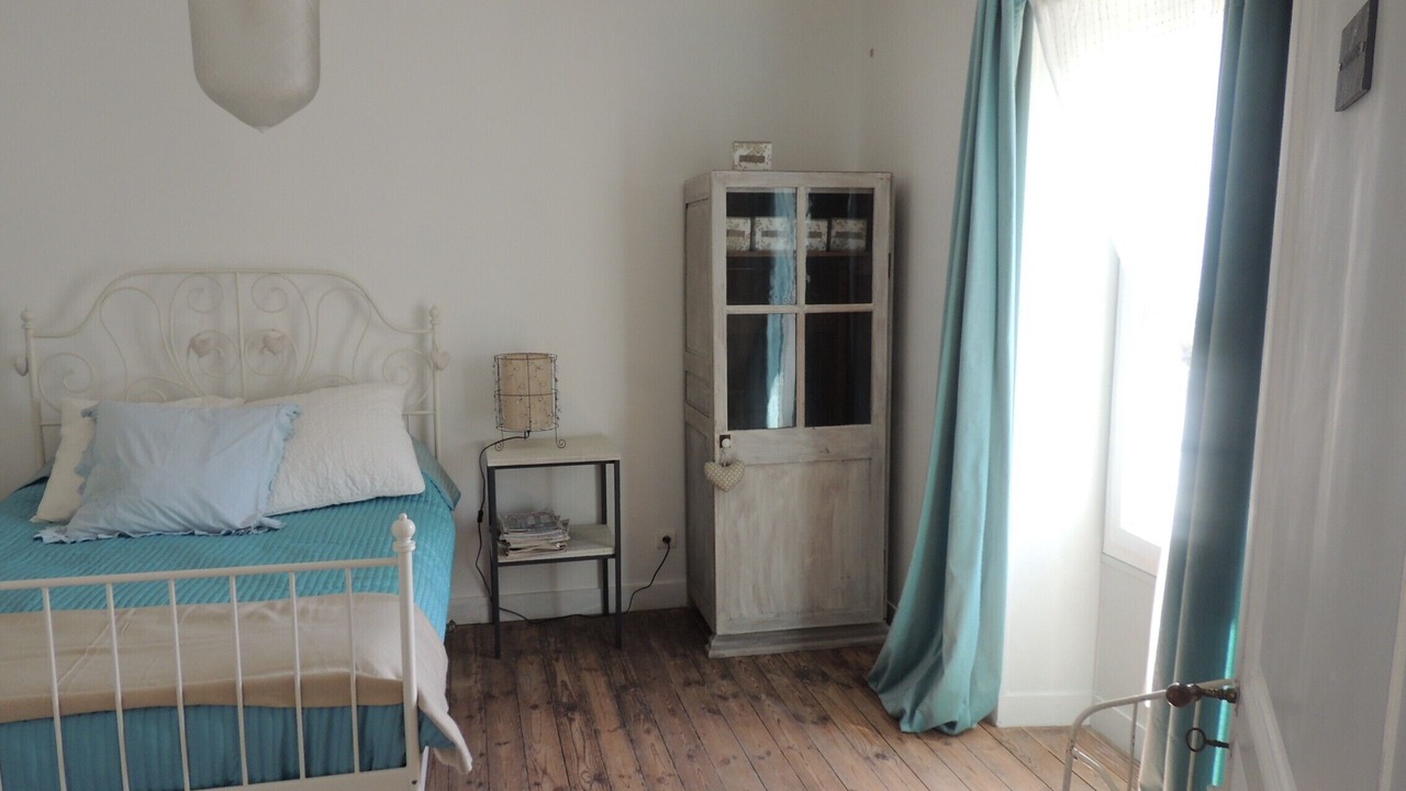 Photo of Bedroom in Mortagne-sur-Gironde
