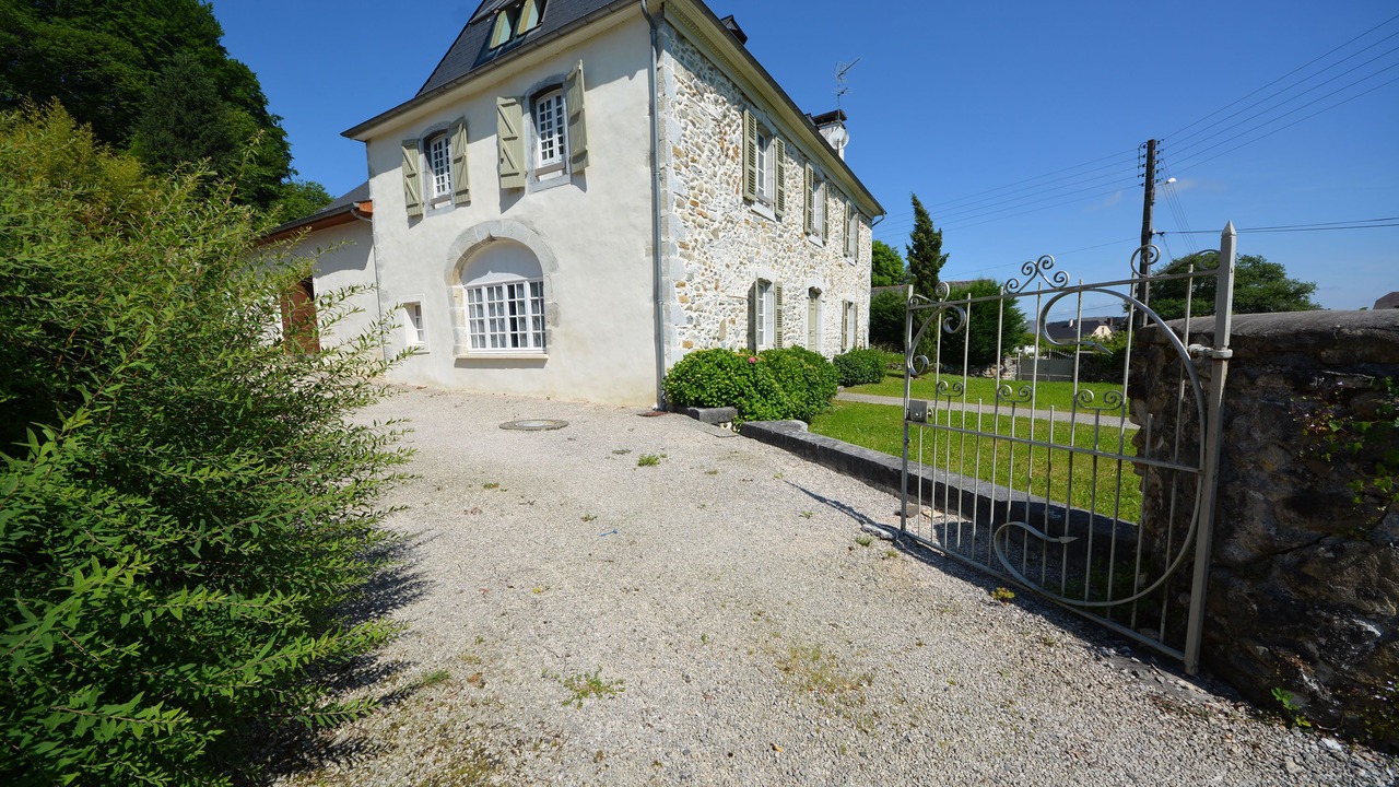 Photo of Outdoor in Buzy
