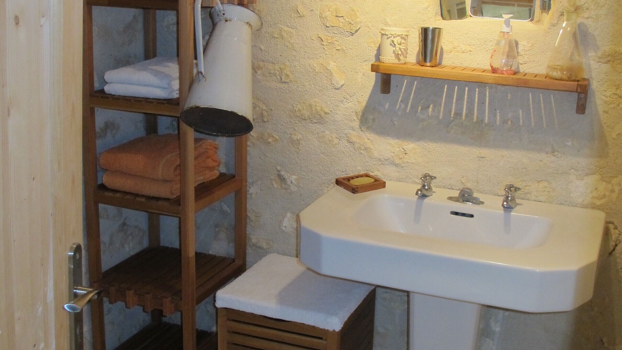 Photo of Bathroom in Gemozac