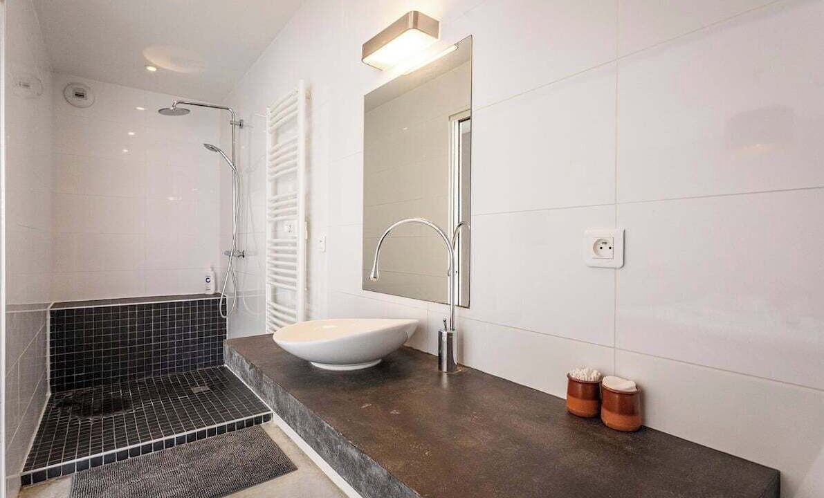 Photo of Bathroom in Saint Seurin - Fondaudege