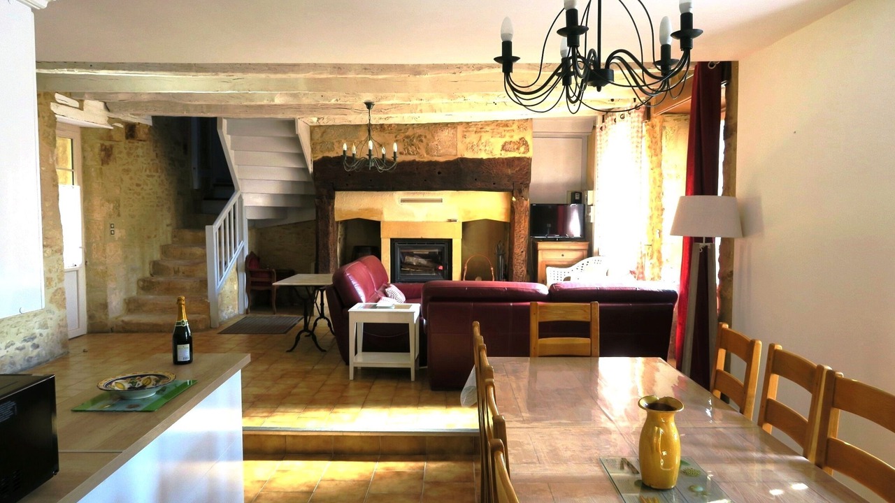 Photo of Livingroom in Saint-Amand-de-Coly