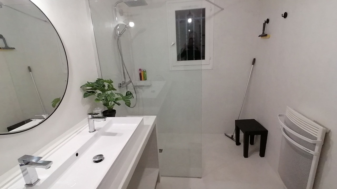 Photo of Bathroom in Boyardville