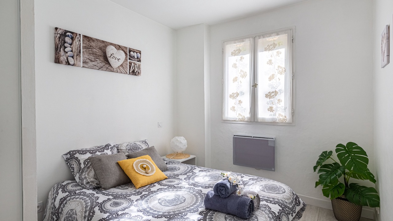 Photo of Bedroom in Saint-Medard-en-Jalles