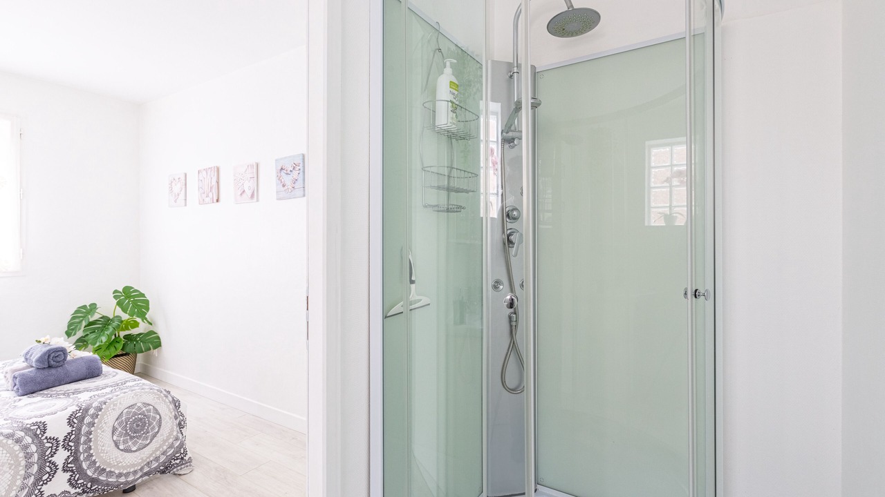 Photo of Bathroom in Saint-Medard-en-Jalles